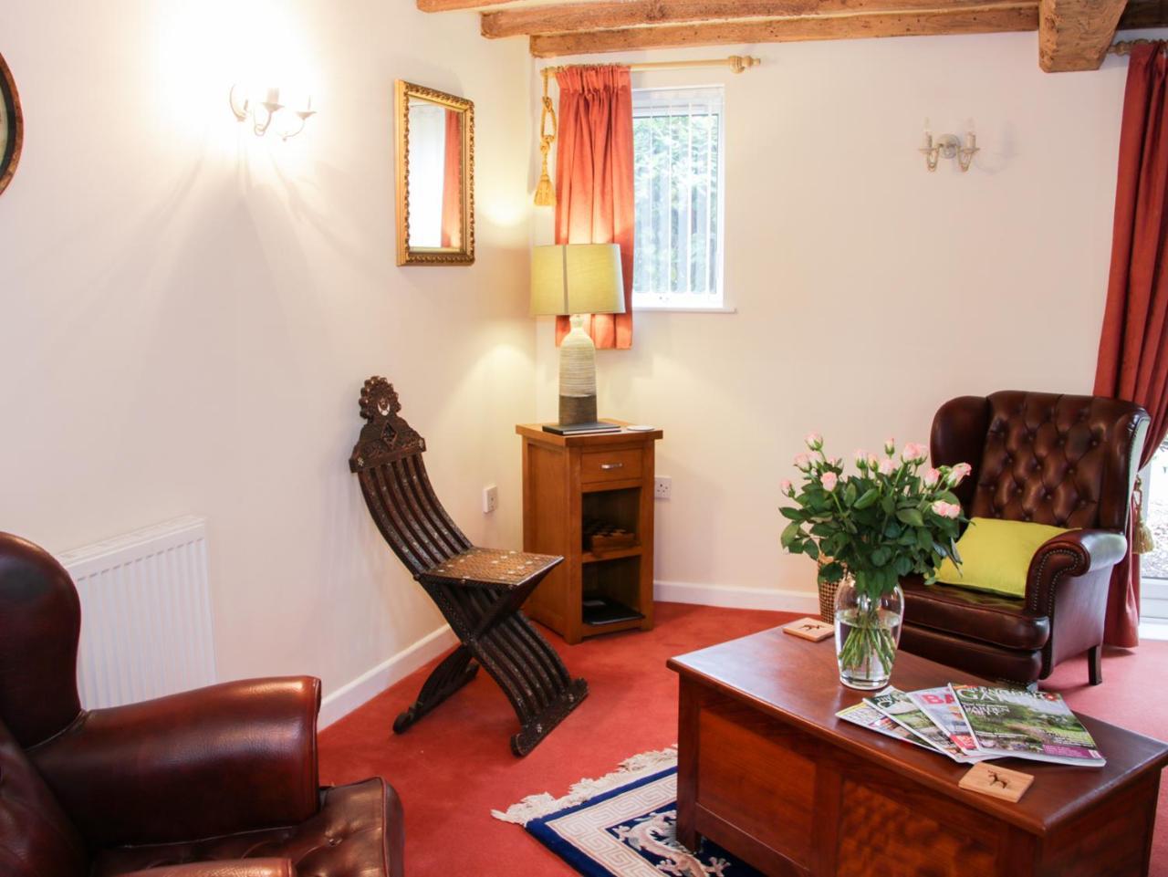 Cream Door Cottage Kidderminster Exterior foto